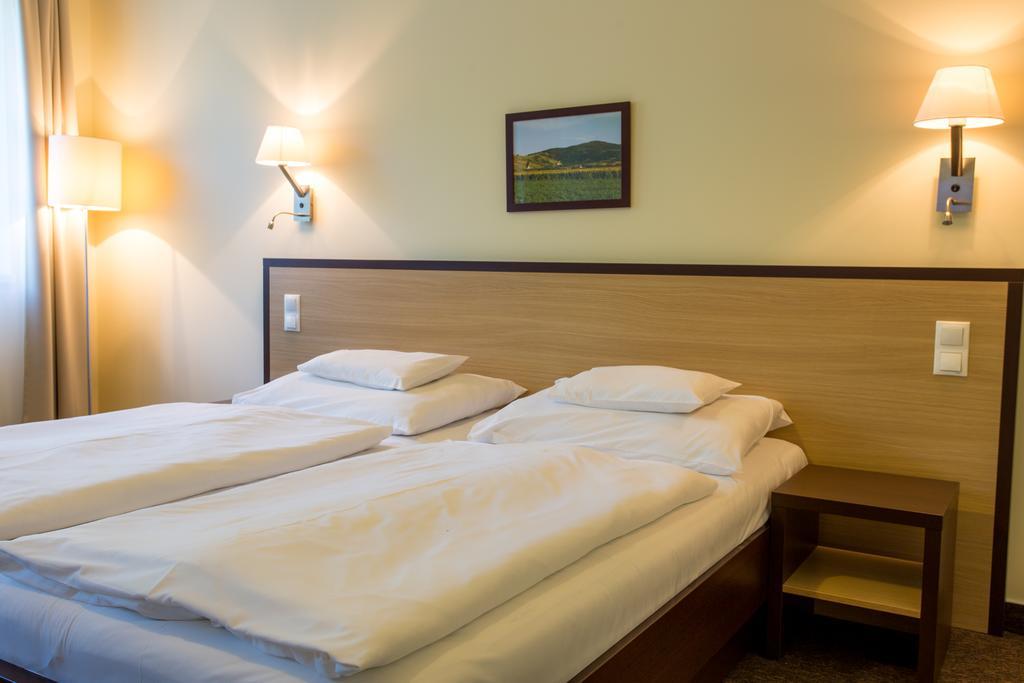 Tokajvar Hotel מראה חיצוני תמונה